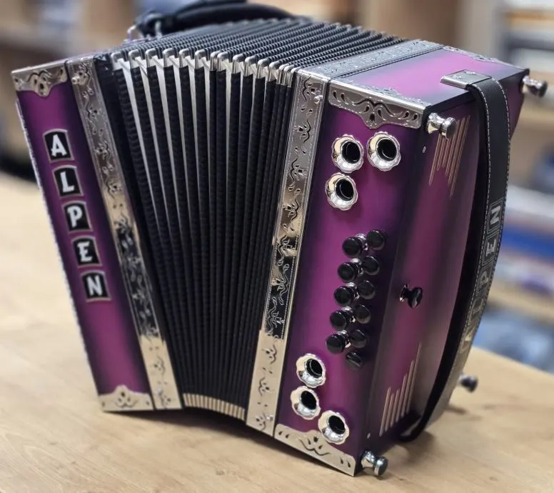 Nova harmonika Alpen C-F-B 30 – fotografija 2