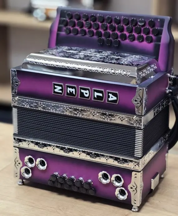Nova harmonika Alpen C-F-B 30 – fotografija 3