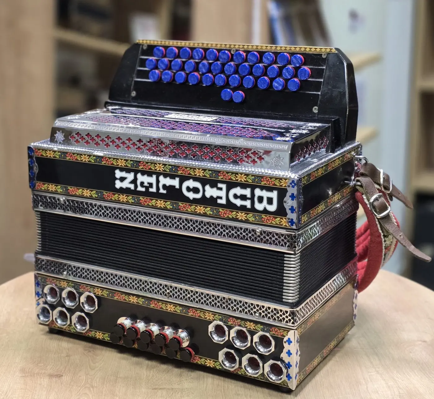 Rabljena harmonika Butolen C-F-B 36 – fotografija 2