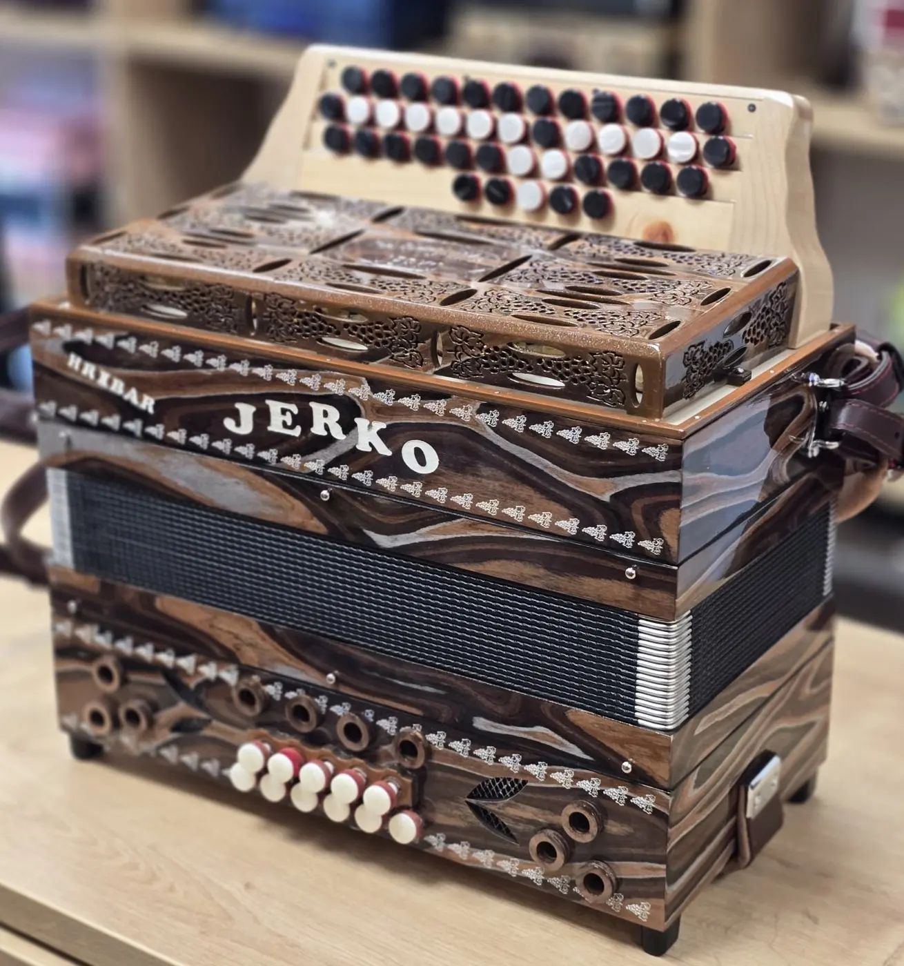 Nova harmonika Jerko C-F-B 38 – fotografija 2