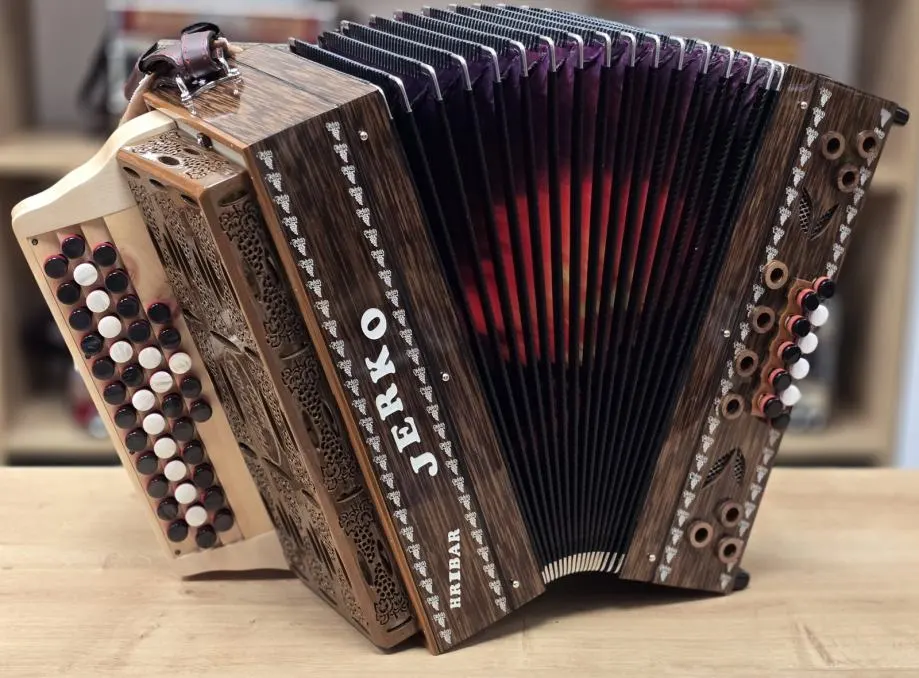 Nova harmonika Jerko C-F-B 38 – fotografija 5