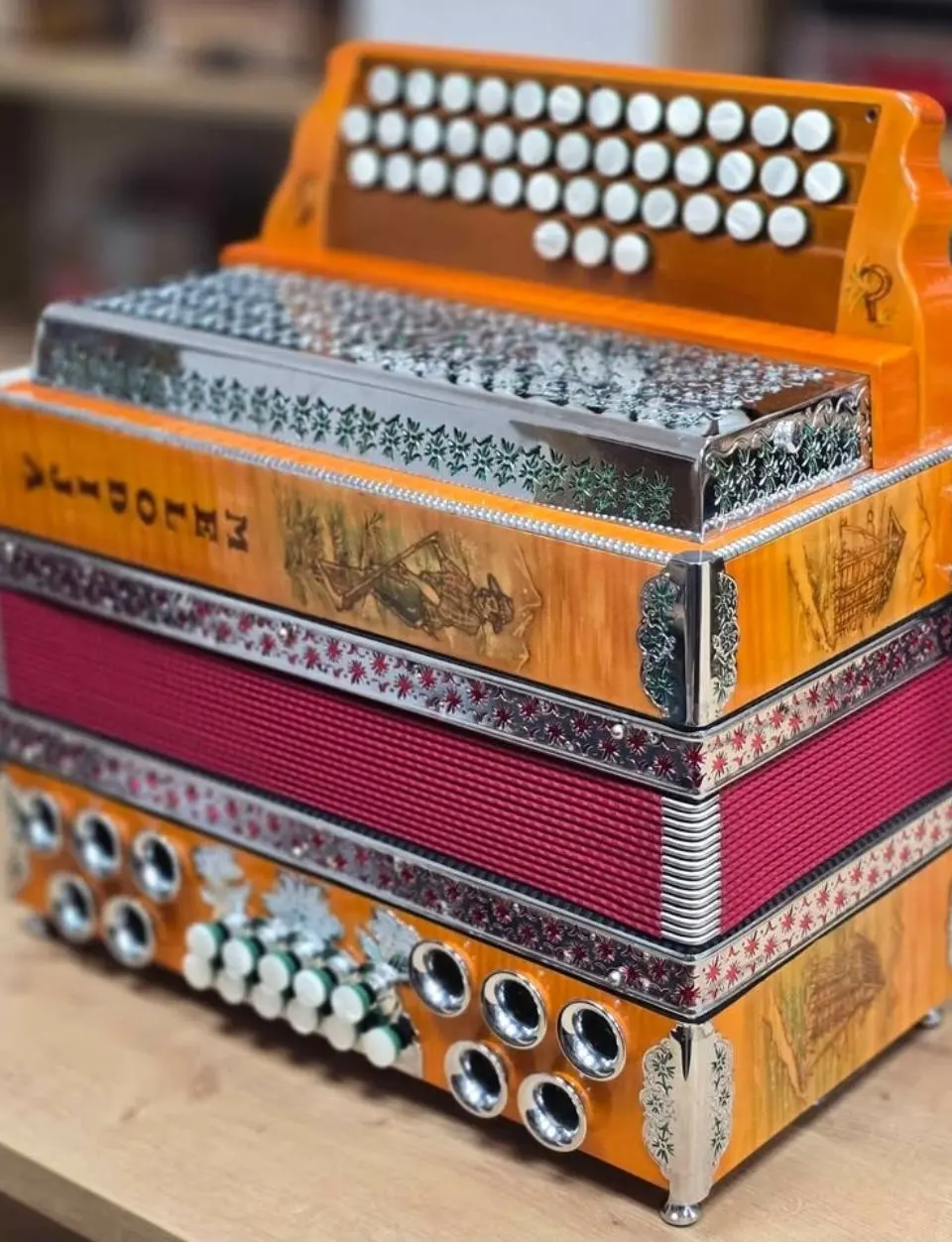 Rabljena harmonika Melodija C-F-B 38 – fotografija 3