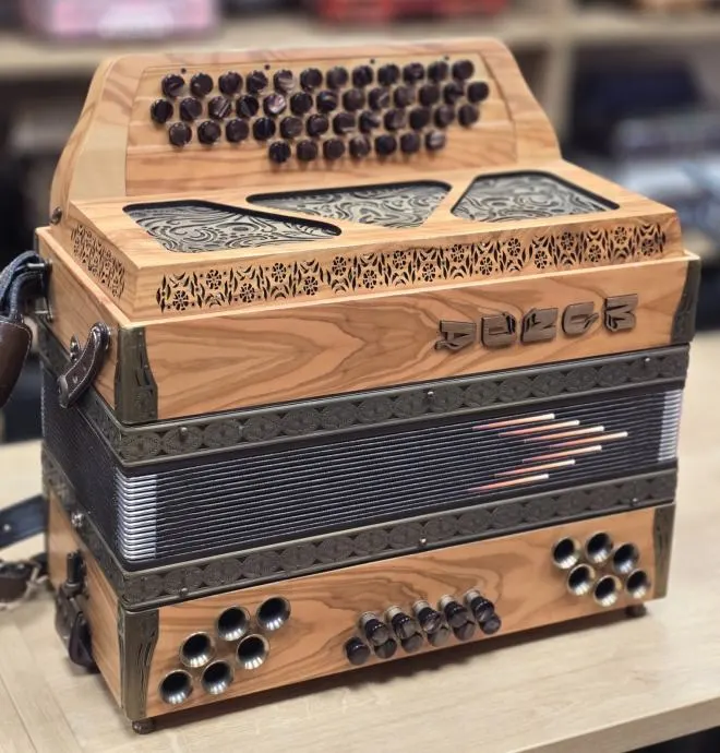 Rabljena harmonika Munda H-E-A 40 – fotografija 3